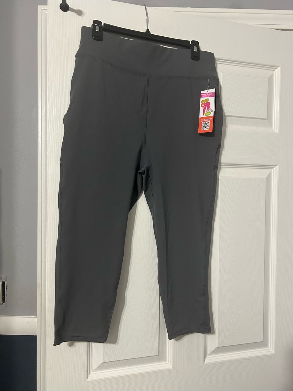 POP Fit Charcoal Gray Women's Jeggings Capri